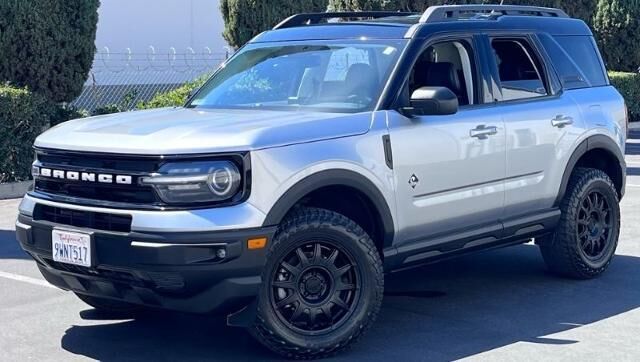 2023 Ford Bronco Sport Outer Banks — photo 1 of 45