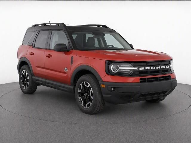 2023 Ford Bronco Sport Outer Banks — photo 1 of 26