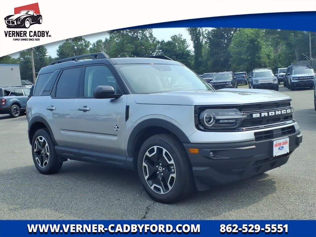 2023 Ford Bronco Sport Outer Banks — photo 1 of 1