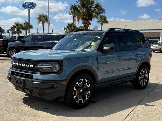 2021 Ford Bronco Sport Outer Banks — photo 1 of 26