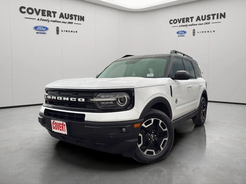 2022 Ford Bronco Sport Outer Banks — photo 1 of 13