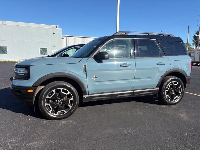 2022 Ford Bronco Sport Outer Banks — photo 1 of 13