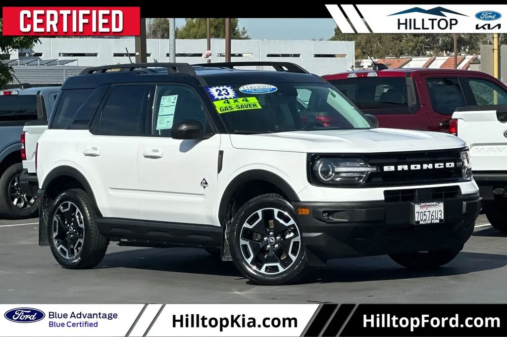 2023 Ford Bronco Sport Outer Banks — photo 1 of 12
