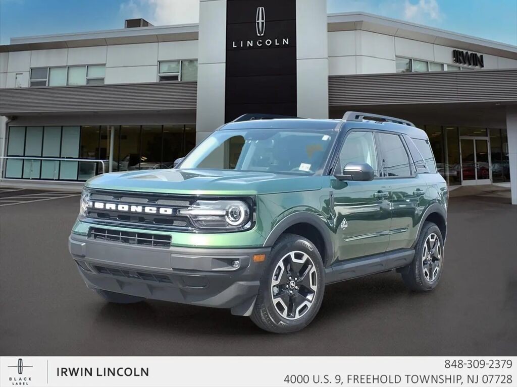 2023 Ford Bronco Sport Outer Banks — photo 1 of 13