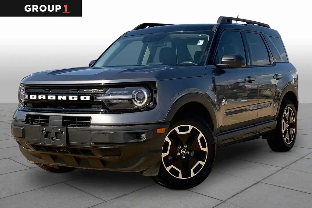 2023 Ford Bronco Sport Outer Banks — photo 1 of 23