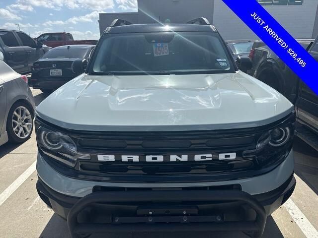 2023 Ford Bronco Sport Outer Banks — photo 1 of 25