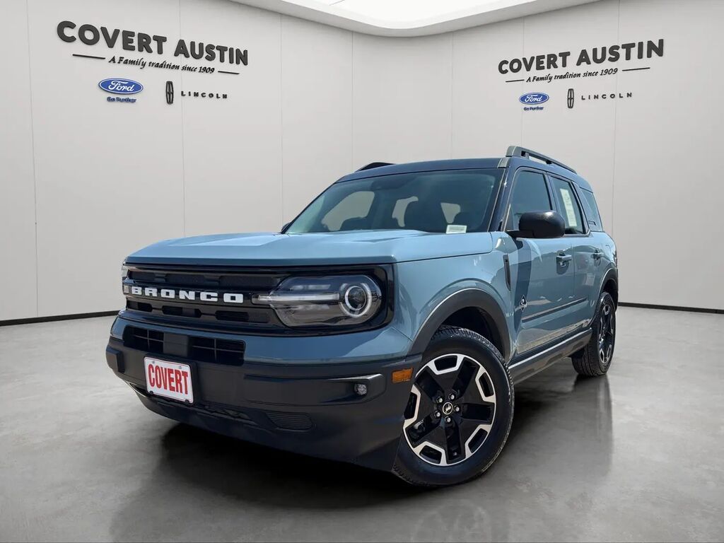 2023 Ford Bronco Sport Outer Banks — photo 1 of 39