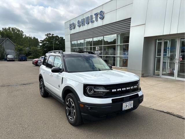 2024 Ford Bronco Sport Outer Banks — photo 1 of 13