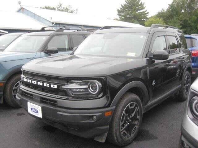 2021 Ford Bronco Sport Outer Banks — photo 1 of 1