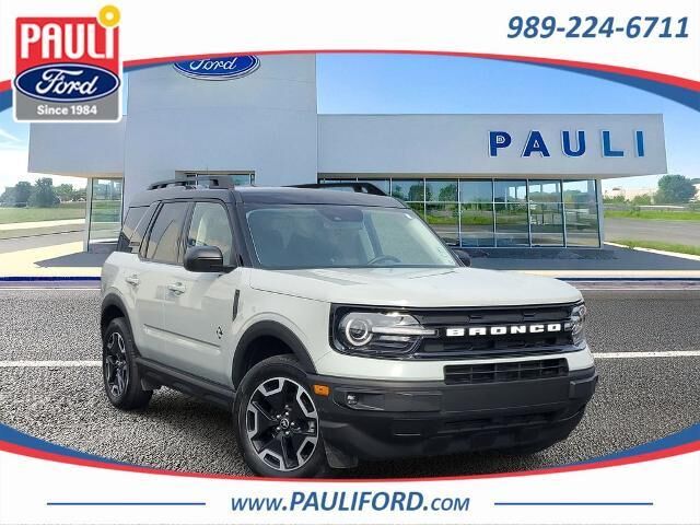 2022 Ford Bronco Sport Outer Banks — photo 1 of 26
