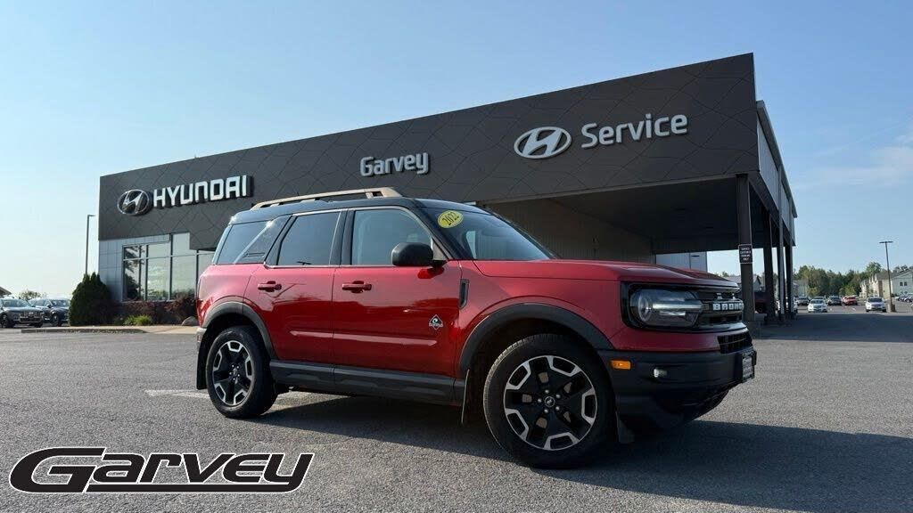 2022 Ford Bronco Sport Outer Banks — photo 1 of 26