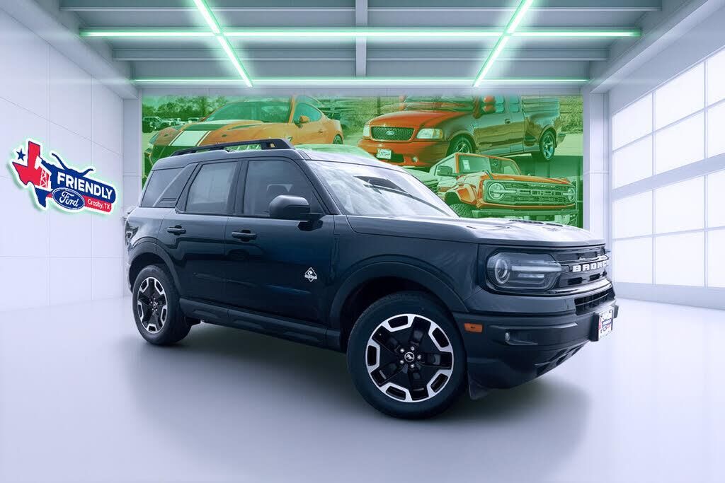 2022 Ford Bronco Sport Outer Banks — photo 1 of 1