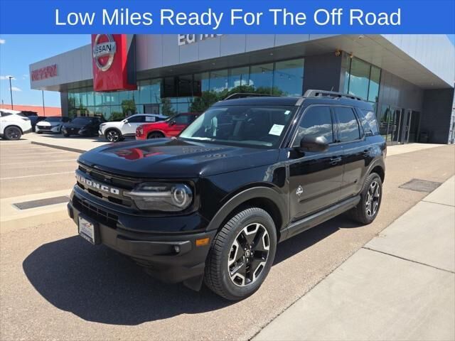 2022 Ford Bronco Sport Outer Banks — photo 1 of 30