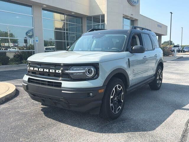 2023 Ford Bronco Sport Outer Banks — photo 1 of 1