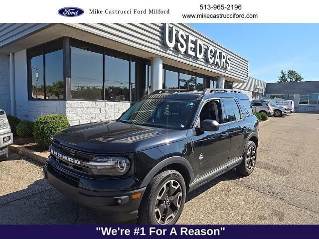 2023 Ford Bronco Sport Outer Banks — photo 1 of 22