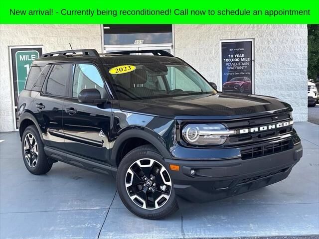 2023 Ford Bronco Sport Outer Banks — photo 1 of 13