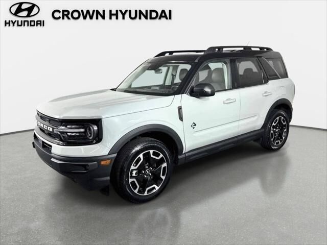 2024 Ford Bronco Sport Outer Banks — photo 1 of 13