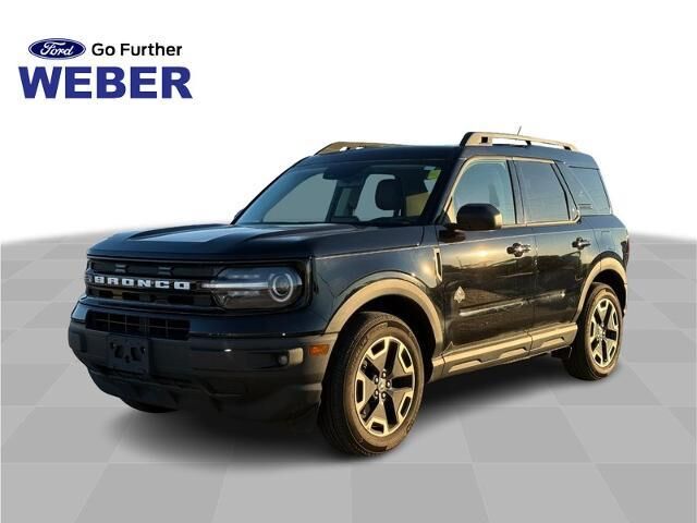 2024 Ford Bronco Sport Outer Banks — photo 1 of 13