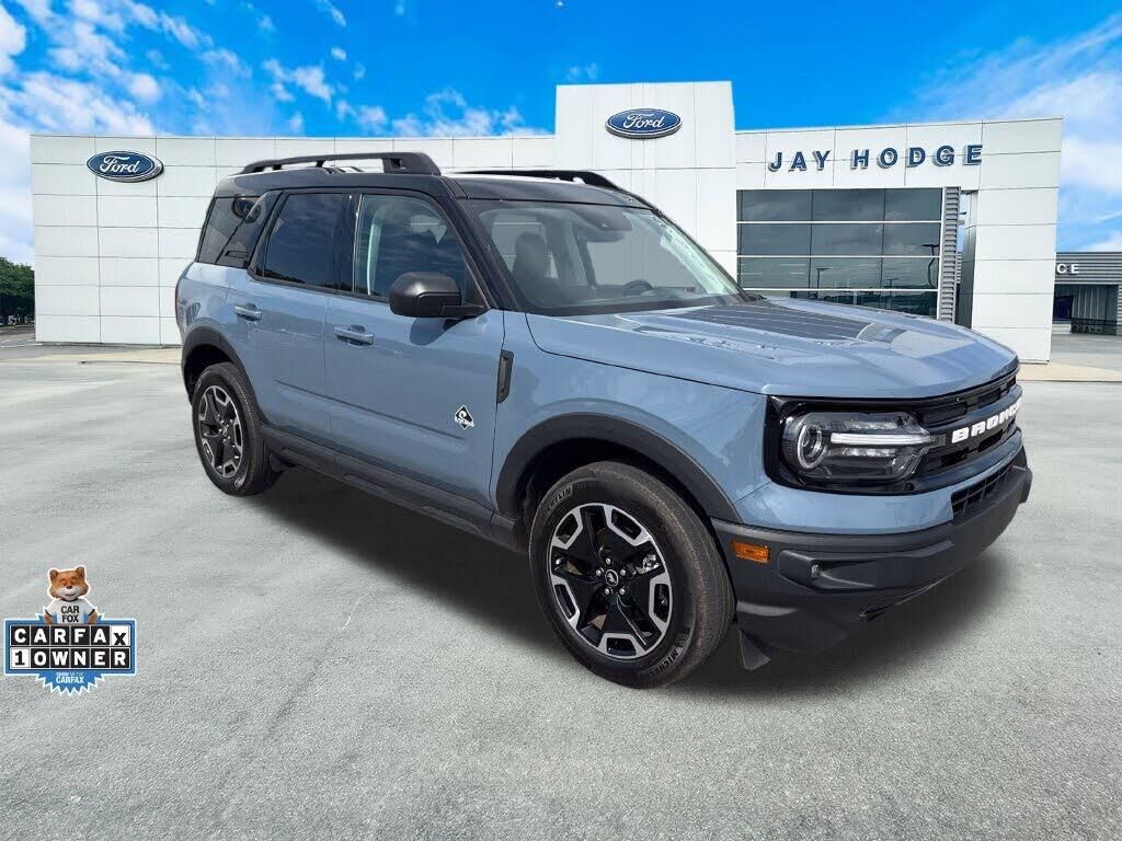 2024 Ford Bronco Sport Outer Banks — photo 1 of 1