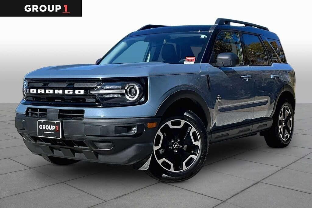 2024 Ford Bronco Sport Outer Banks — photo 1 of 1