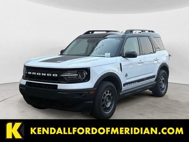 2024 Ford Bronco Sport Outer Banks — photo 1 of 3