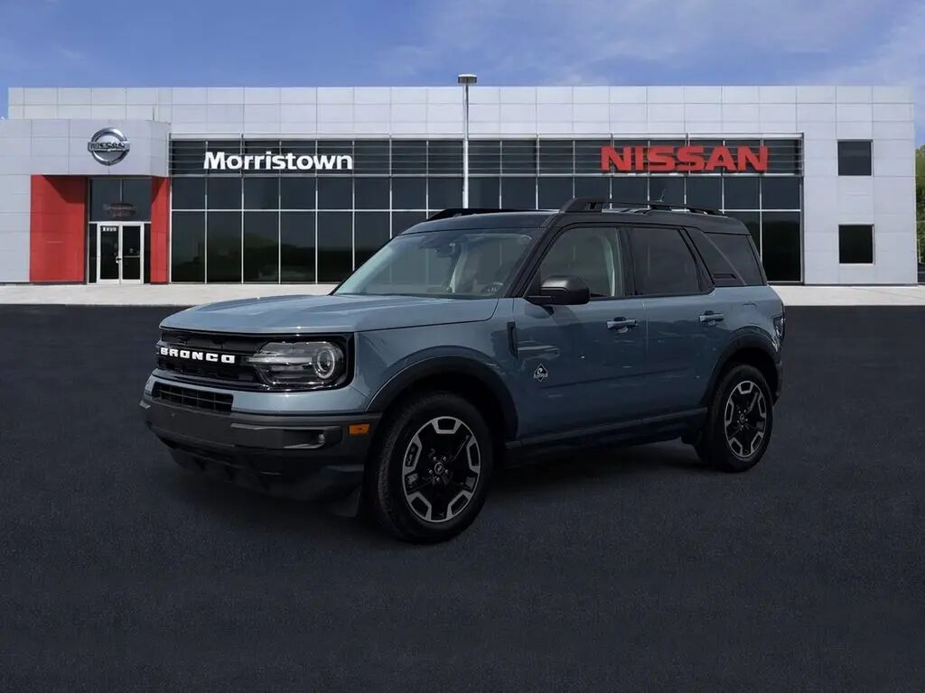2024 Ford Bronco Sport Outer Banks — photo 1 of 27