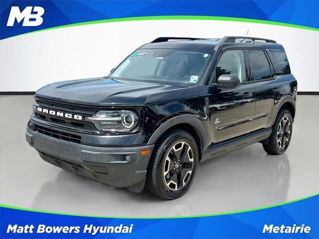 2021 Ford Bronco Sport Outer Banks — photo 1 of 13