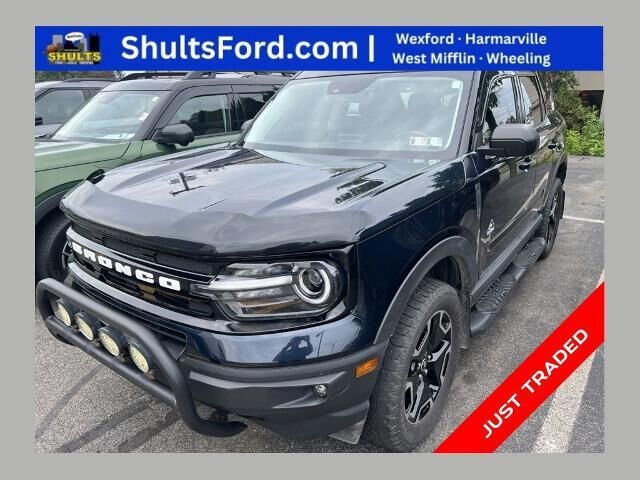2021 Ford Bronco Sport Outer Banks — photo 1 of 13