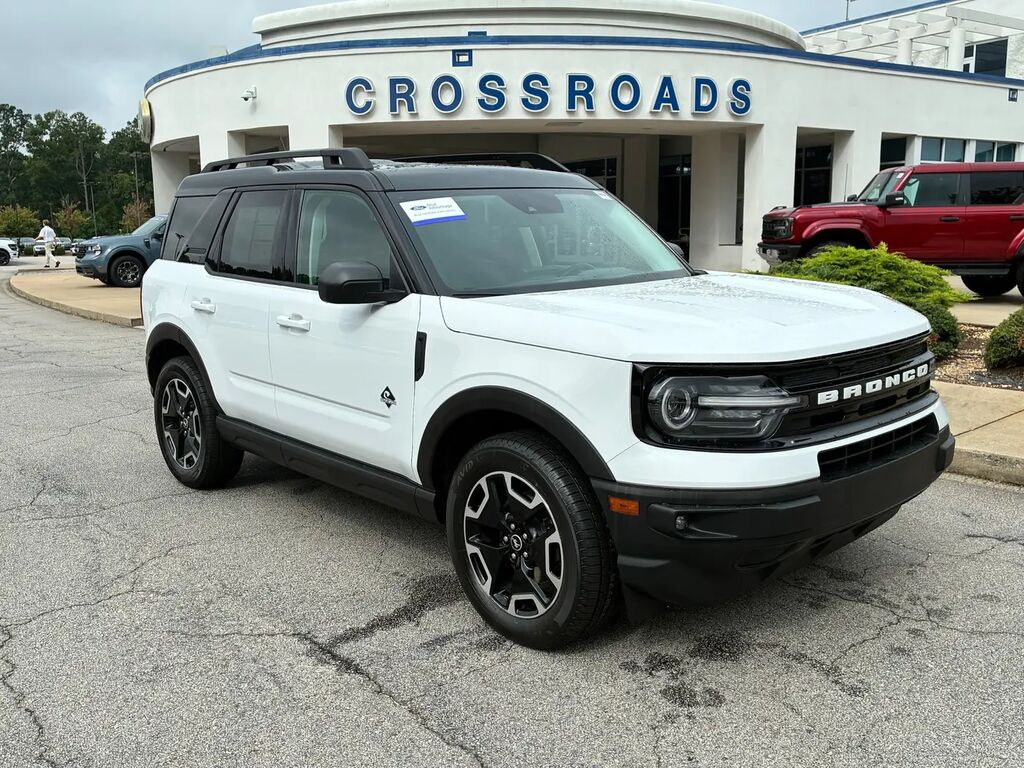 2022 Ford Bronco Sport Outer Banks — photo 1 of 14