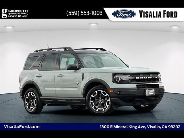 2022 Ford Bronco Sport Outer Banks — photo 1 of 26
