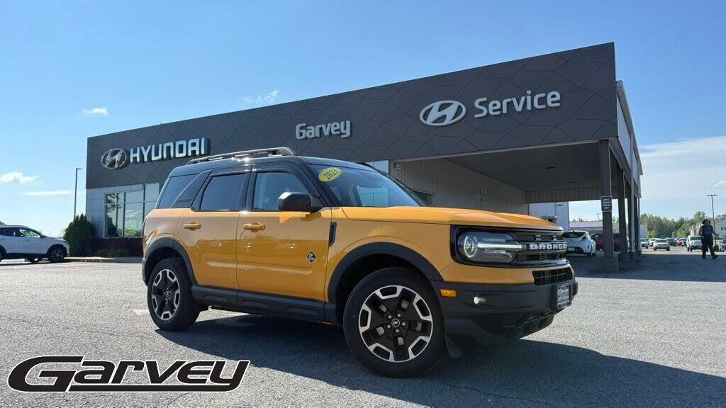 2023 Ford Bronco Sport Outer Banks — photo 1 of 1