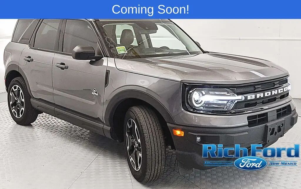 2023 Ford Bronco Sport Outer Banks — photo 1 of 13