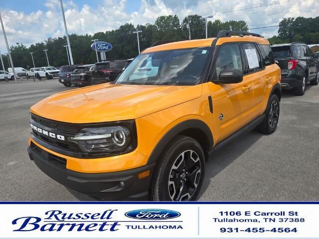 2023 Ford Bronco Sport Outer Banks — photo 1 of 36