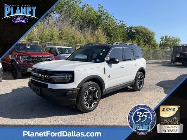 2023 Ford Bronco Sport Outer Banks — photo 1 of 27