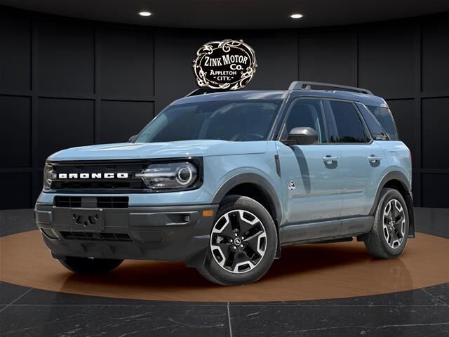 2023 Ford Bronco Sport Outer Banks — photo 1 of 13