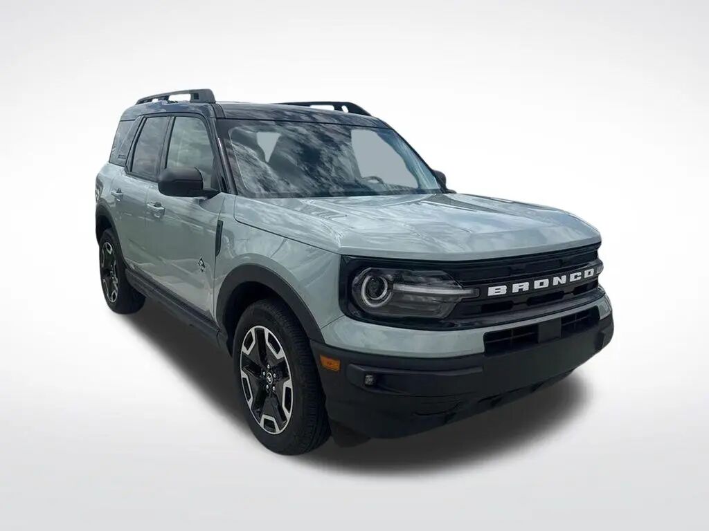 2024 Ford Bronco Sport Outer Banks — photo 1 of 10