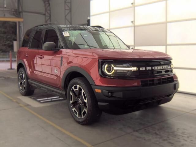 2021 Ford Bronco Sport Outer Banks — photo 1 of 9