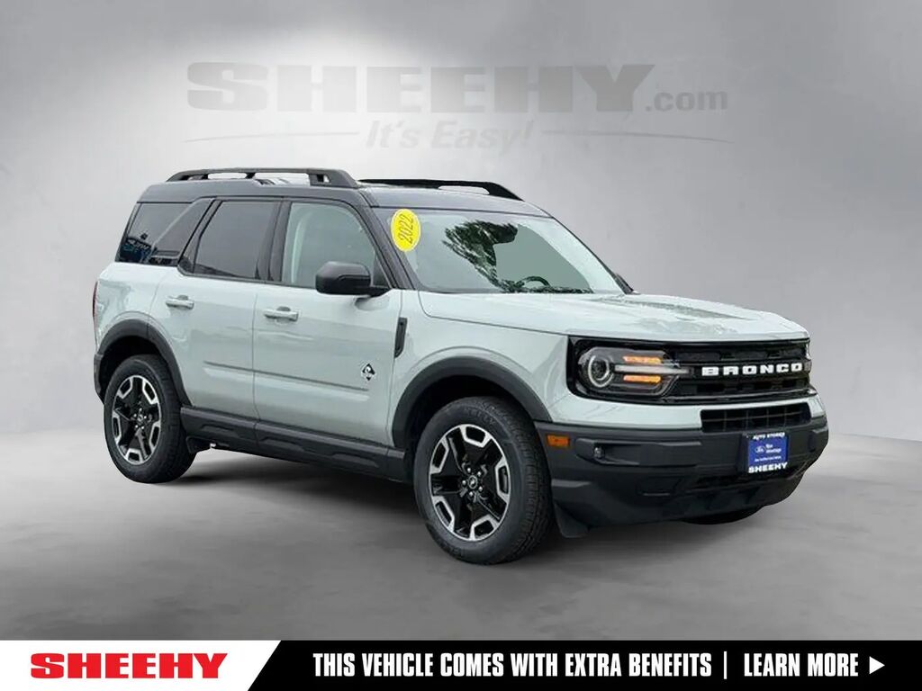 2022 Ford Bronco Sport Outer Banks — photo 1 of 10