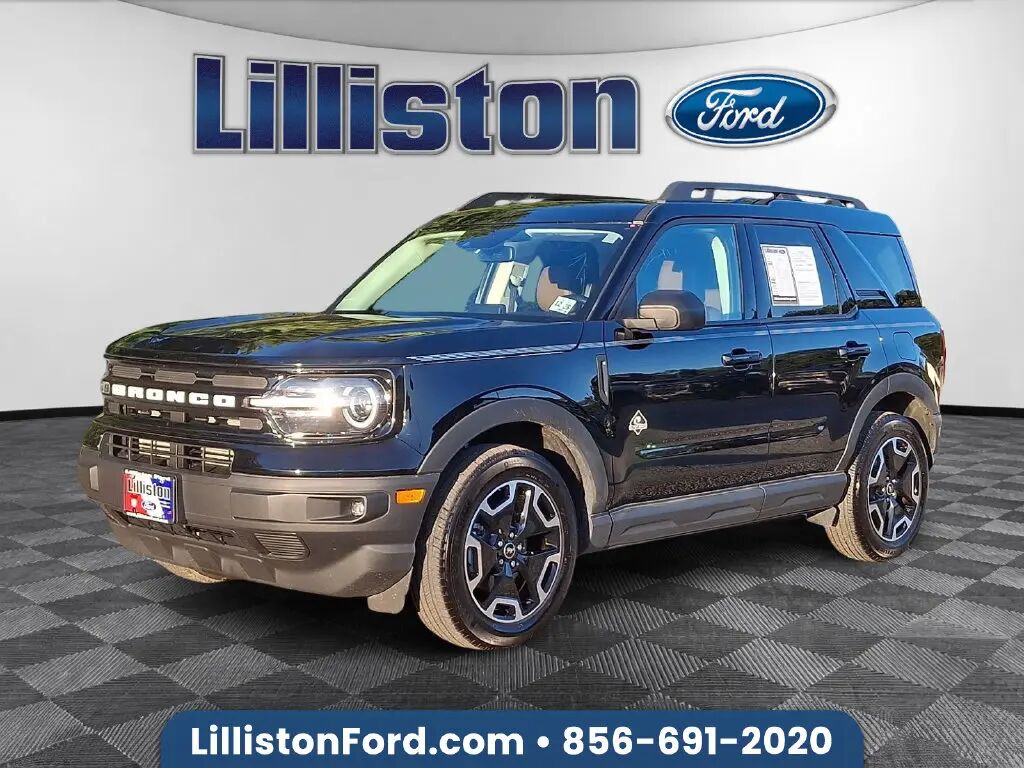 2023 Ford Bronco Sport Outer Banks — photo 1 of 13