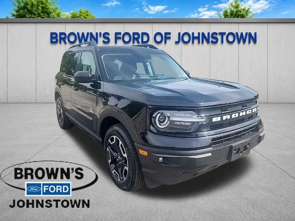 2023 Ford Bronco Sport Outer Banks — photo 1 of 26