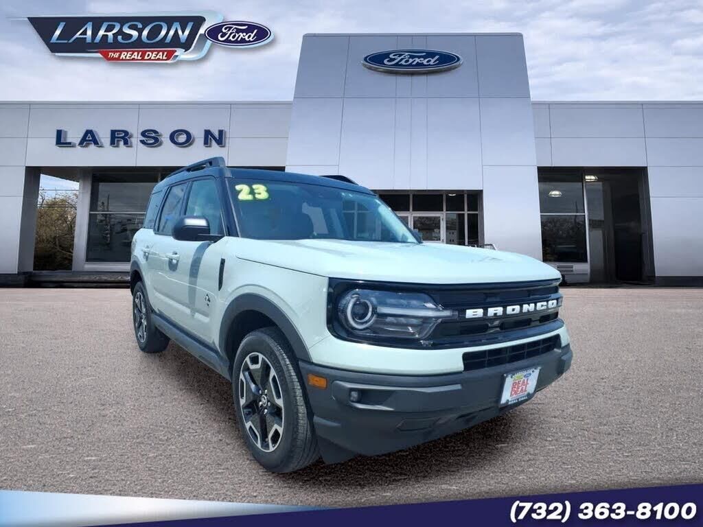 2023 Ford Bronco Sport Outer Banks — photo 1 of 1
