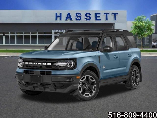 2023 Ford Bronco Sport Outer Banks — photo 1 of 24