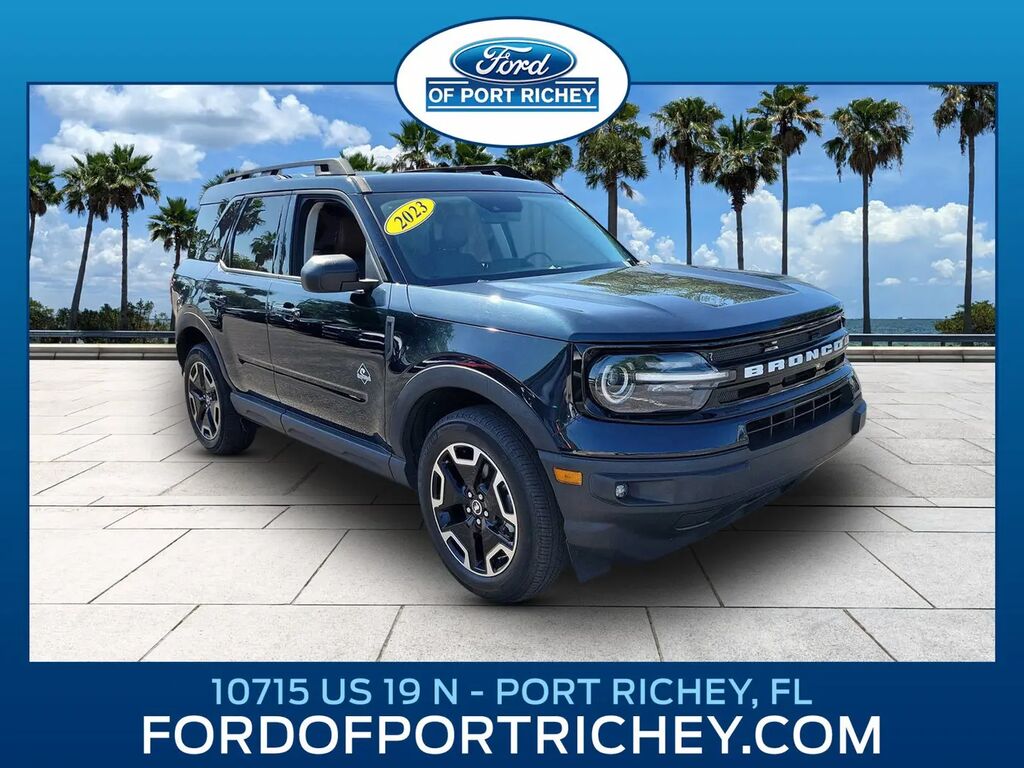 2023 Ford Bronco Sport Outer Banks — photo 1 of 13