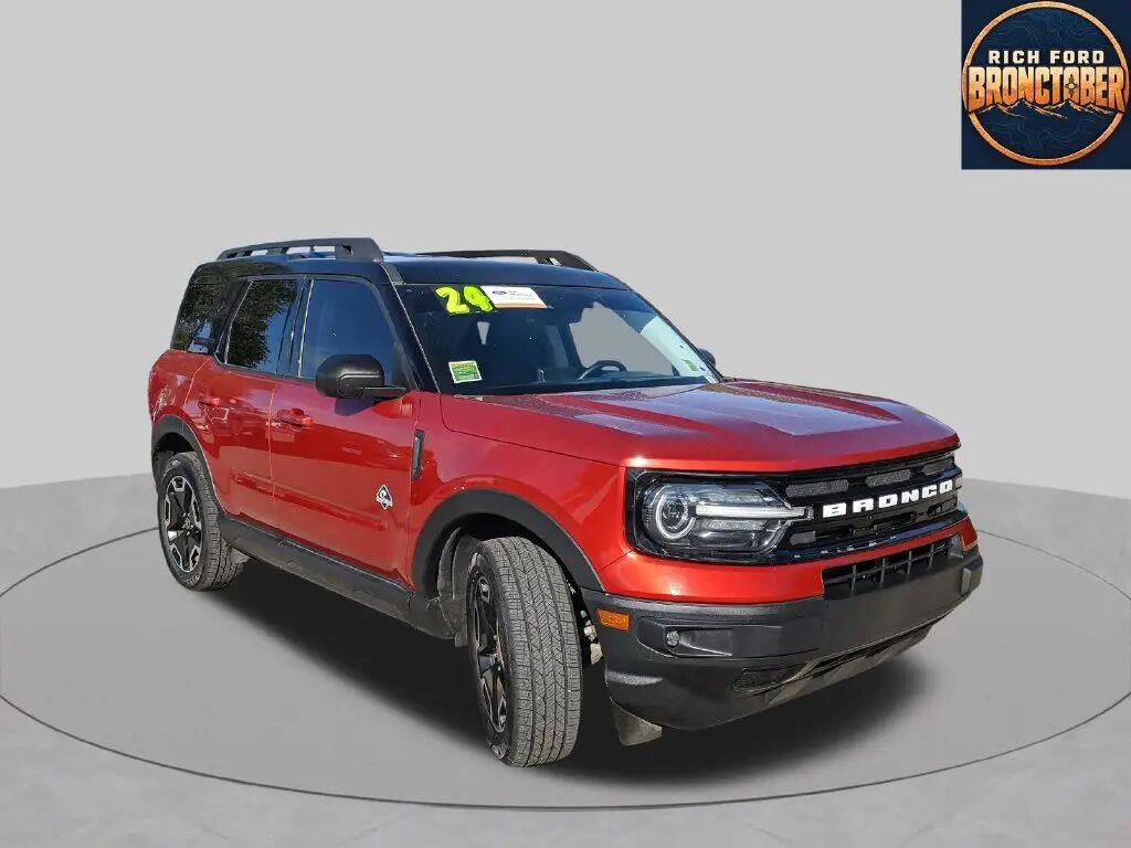 2024 Ford Bronco Sport Outer Banks — photo 1 of 13