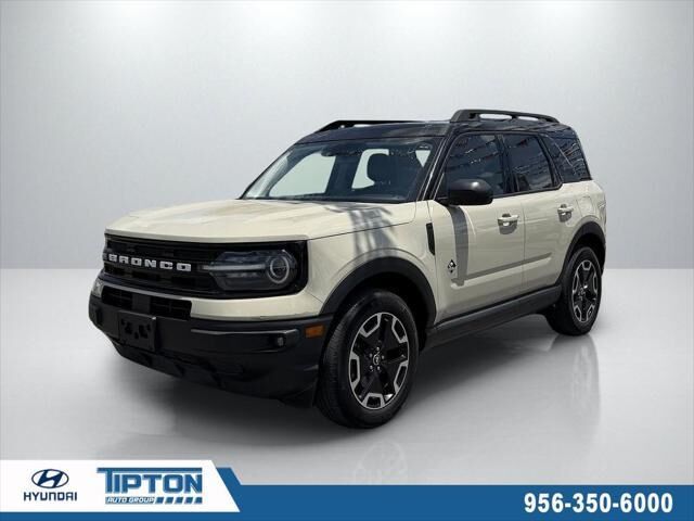 2024 Ford Bronco Sport Outer Banks — photo 1 of 13