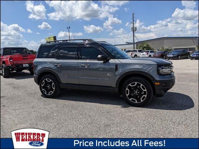 2024 Ford Bronco Sport Outer Banks — photo 1 of 13