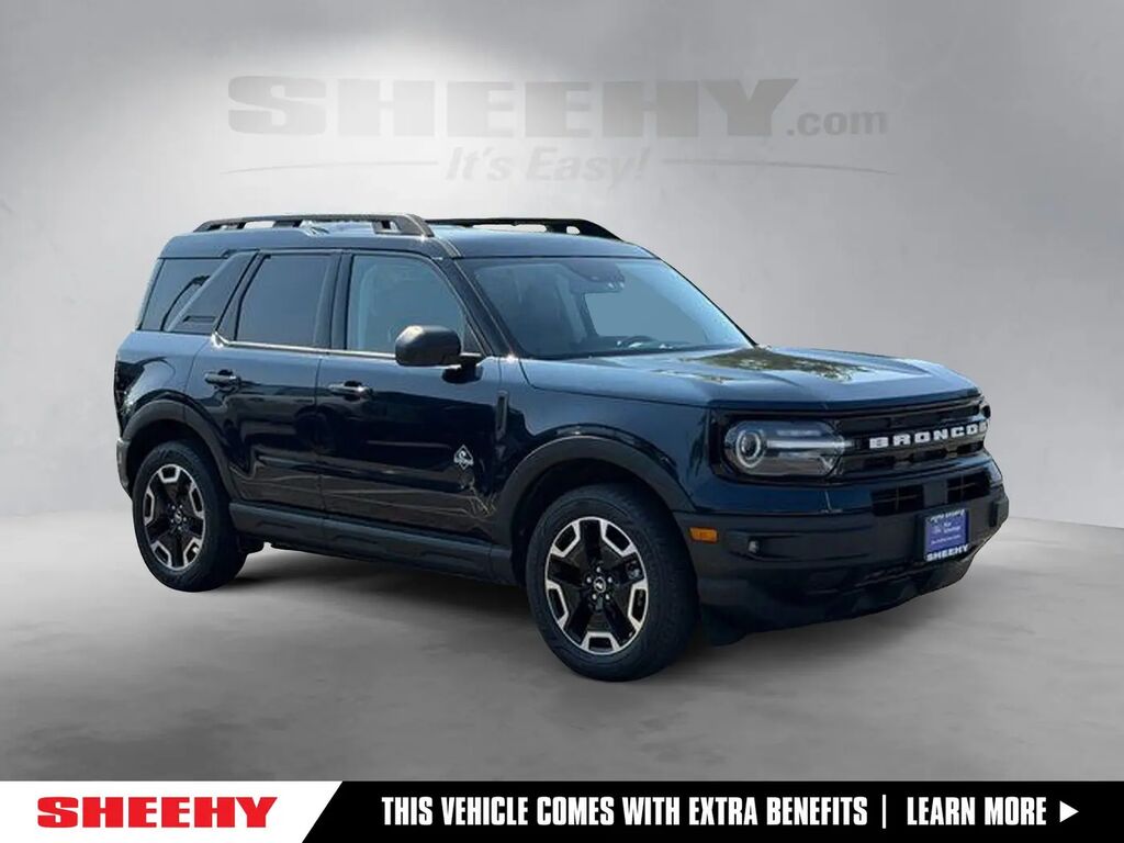 2022 Ford Bronco Sport Outer Banks — photo 1 of 10