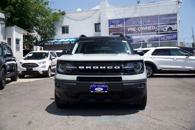 2022 Ford Bronco Sport Outer Banks — photo 1 of 13