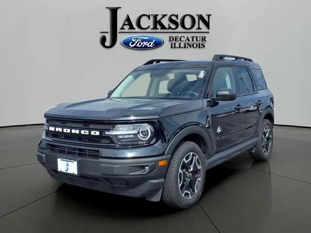 2023 Ford Bronco Sport Outer Banks — photo 1 of 39