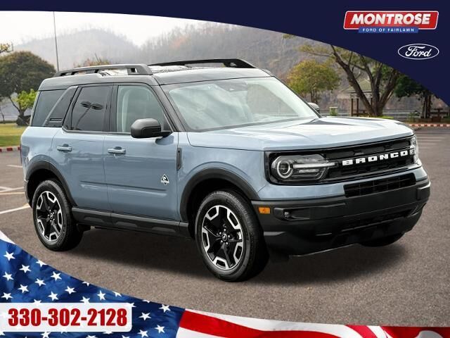 2024 Ford Bronco Sport Outer Banks — photo 1 of 39
